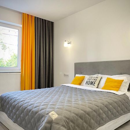 Sunny Home Apartments Апартаменти У Новобудові Поряд Медичний Центр Angelholm Дуже Чисто! Czerniowce Zewnętrze zdjęcie