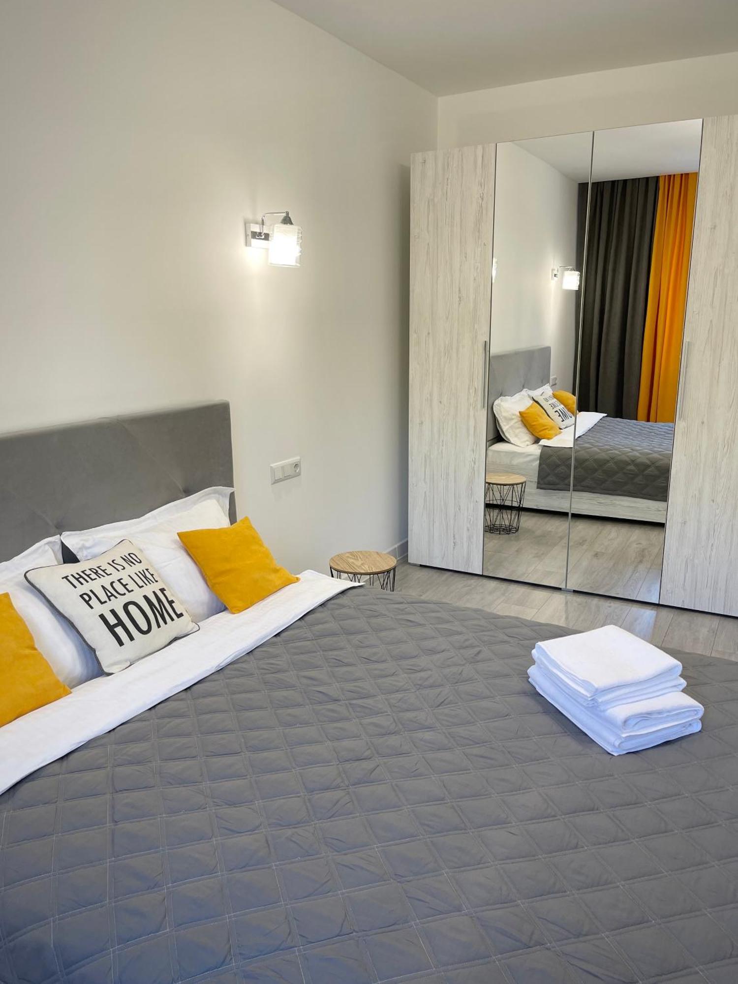 Sunny Home Apartments Апартаменти У Новобудові Поряд Медичний Центр Angelholm Дуже Чисто! Czerniowce Zewnętrze zdjęcie