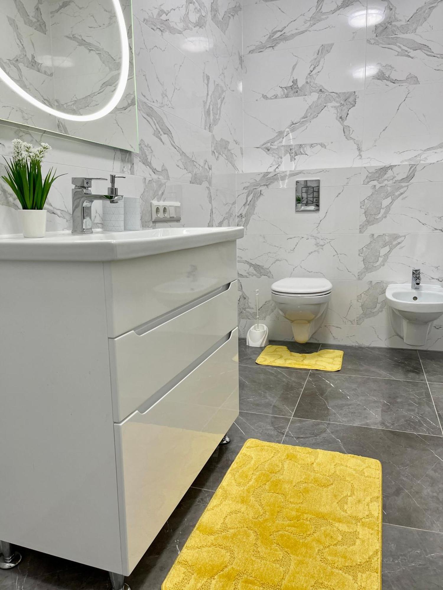 Sunny Home Apartments Апартаменти У Новобудові Поряд Медичний Центр Angelholm Дуже Чисто! Czerniowce Zewnętrze zdjęcie